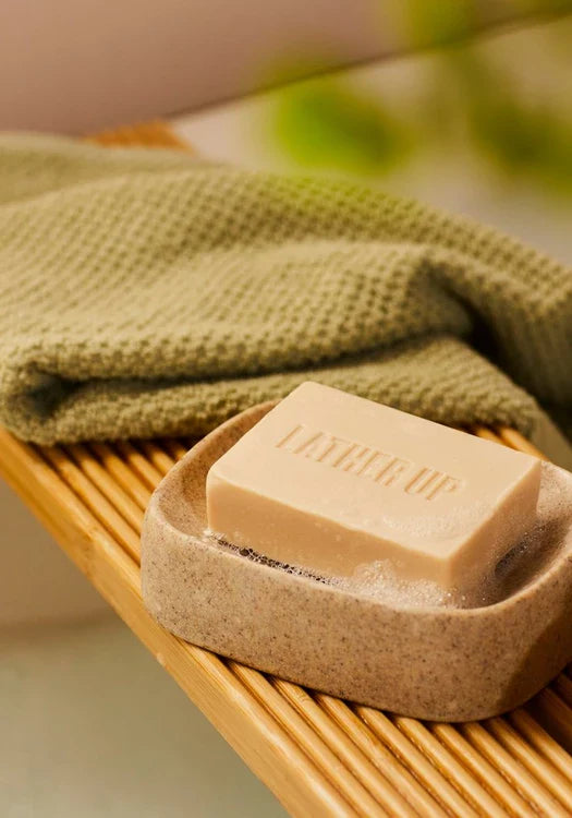 Almond Milk Savon nettoyant visage et corps